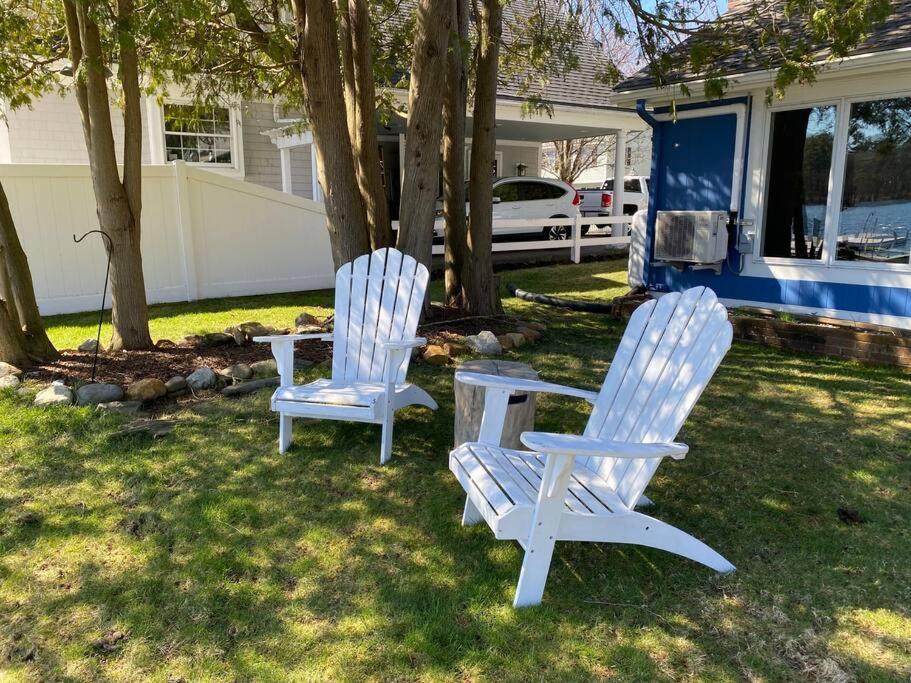 Attitash Waterfront W/ Private Dock Amesbury